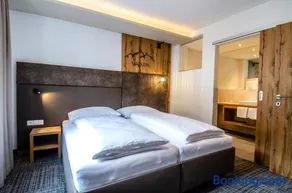 Chalet M - Image 1