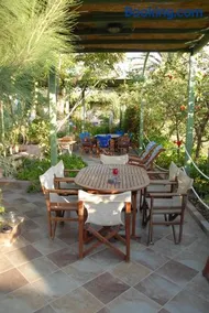 Lilo's Apartments - Image 1