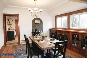 Mins to State Fair & AmFam Field |Sleeps 12|4BR + Parking - Image 3