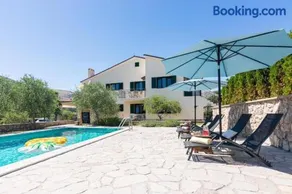 Apartments Garden - Image 1