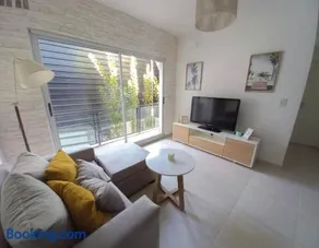 Departamento de 2 amb. en Lomas Centro con terraza - Image 3