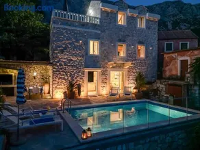 Villa Toni by Makarska Exklusiv - Image 1