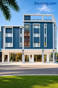 H&H Boutique Hotel - Image 1