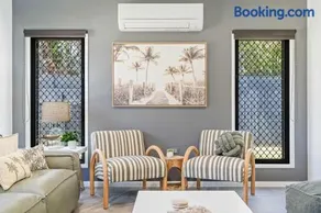 14BCORSER - Humpback Hideawy - Image 1