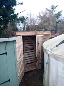 South Wales Yurt-Cosy, log burner & private garden - Image 3