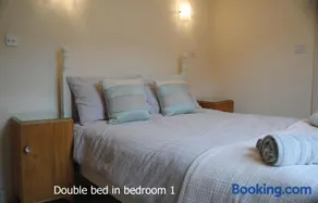 High Street Apartment - Image 4
