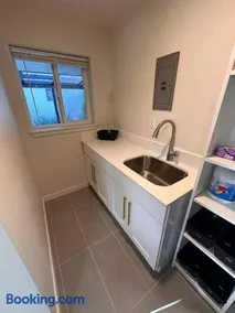 Alfred St Air BNB - Image 4