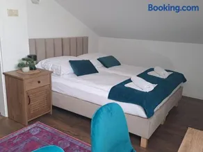 APARTAMENT typu DELUXE na poddaszu z 1 lub 2 łóżkami PARKING - Image 4