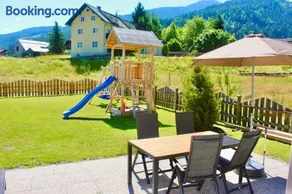 Chalet Mama - Image 1