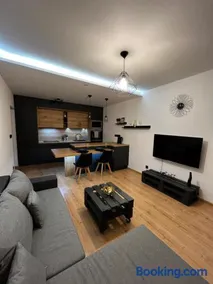 Spaní na paletách kousek od centra Hradce Králové - Image 1