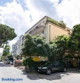 Residence Villa Ofelia - Image 4