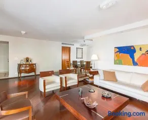Apartamento Sofisticado - Image 2
