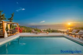 Luxury Villa Fiscardo Walk - Heated Pool & Jacuzzi - Image 4