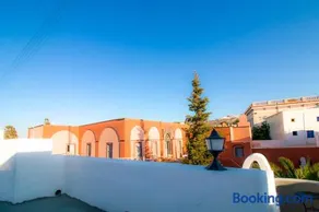 Tritiani Traditional Home - Image 4