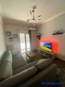 Lovely flat Korydallos - Image 2