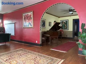 Dr. Yaple's Art Deco House - Image 2