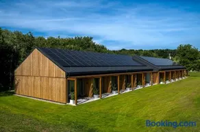Binowo Park Golf Garden Rooms - Image 4