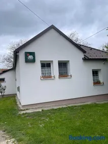Hídláb Apartman - Image 3