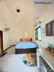 cher lonely beach resort Koh chang - Image 2