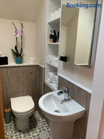 Pear Tree Cottage - Image 3