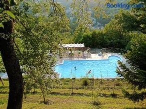 Country Cottage in Marche with Swimming Pool - Image 3