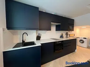 Modern Studio Living, 300m from Totteridge & Whetstone Station - Image 4