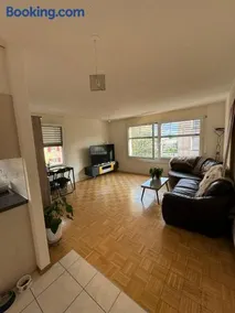 Habitacion en Lausanne - Image 1