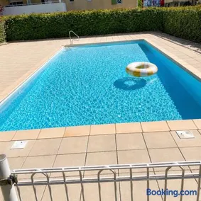 Studio cosy climatisé avec piscine parking Centre de Brignoles - Image 1