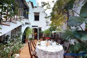 La casa del piano - Beautiful 18th century house with courtyard & pool - Image 2