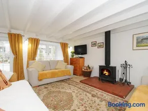 Henwood Barn - Image 5