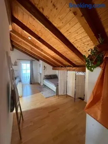 Gemütliche Dachgeschosswohnung mit Balkon - Image 4