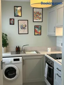 Cosy Ground-Floor Flat in Omagh Centrally located - Image 5