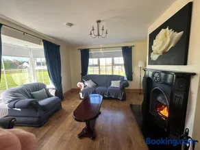 House in Glenties - Image 2