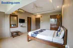 FabHotel Heritage Inn - Image 1