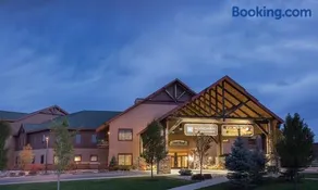Beautiful Resort in Glacier Canyon 2BD Deluxe near Circus World - Image 1