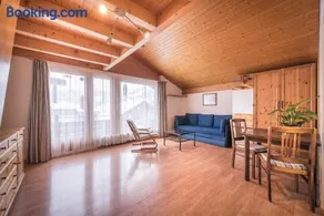 Central Wengen Wonderland: Mezzanine Studio for 4 - Image 1