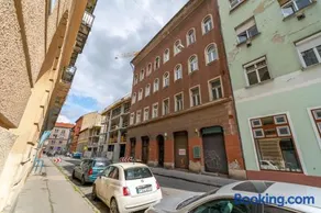 Best Budapest Loft Apartment - Image 2