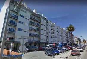 Gare Do Sol Free Parking and Smart TV - Image 4