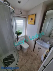 Lucy's Lodge - Image 5