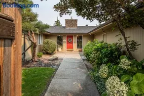 Summer Fun Wenatchee home - Image 4