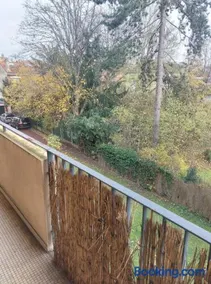 One bedroom flat with balcony - Image 1