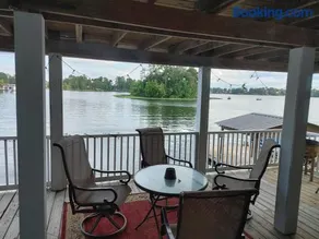 Shad Cove Lake Rentals - Image 5