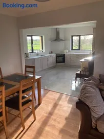 Country bungalow - Image 3