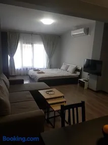 LUXURY SUITES 3 - Image 2