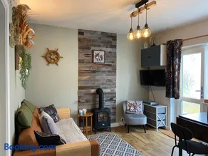 The Donkey Den - Image 4