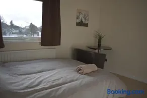 Home and a Stay - Image 2