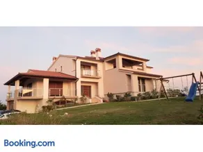 Casa Grande - Violette, Silver and Golden apartments with park and sea view - Image 2