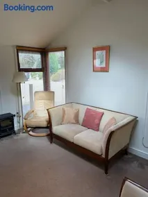 Self catering apartment at Beechwalk House. - Image 5
