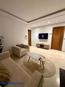 Cozy & Modern Apartment l Laouina l Near airport - Image 1