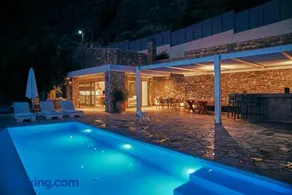 La Bella Villa - Clifftop Infinity Pool & Sunsets - Image 1